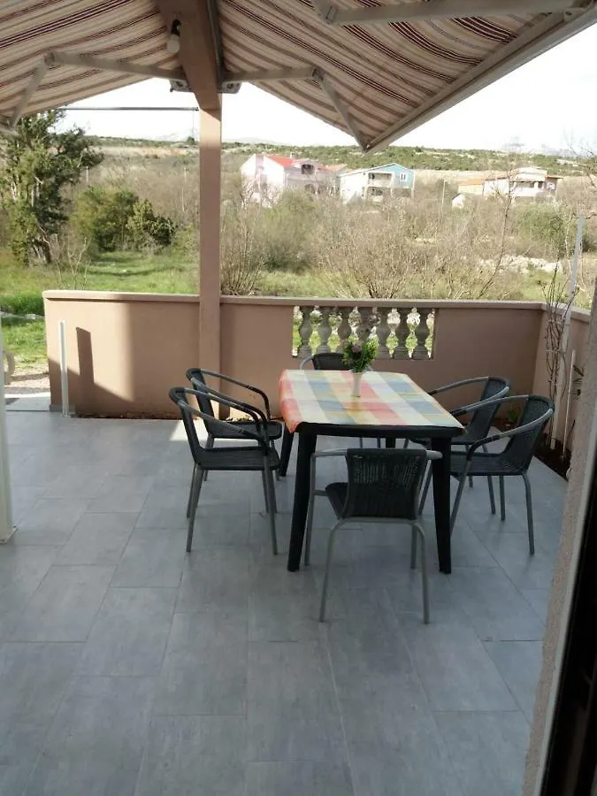 Apartment Robi Maslenica