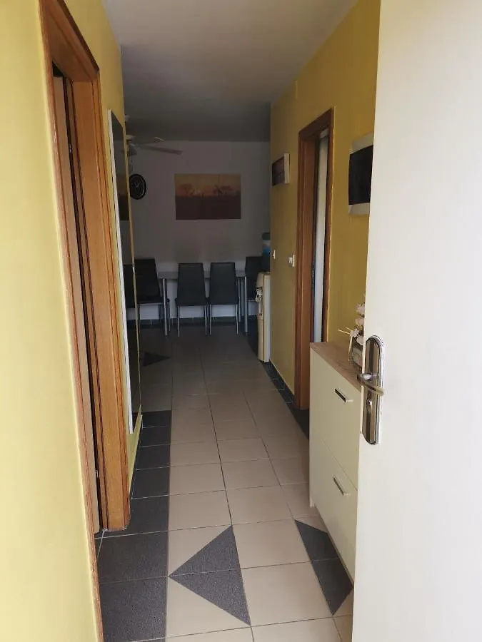 Apartment Robi ماسلينتسا كرواتيا